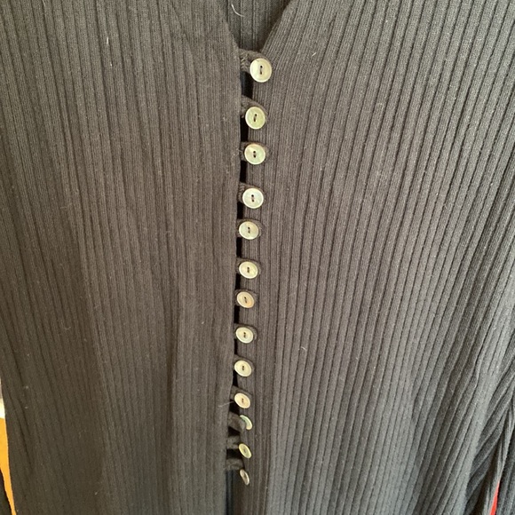 Reformation, ribbed shirt/long cardigan - Picture 4 of 5